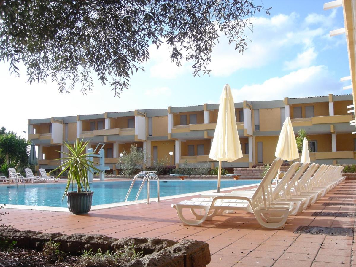 Malaspina Hotel & Resort Боза Екстериор снимка